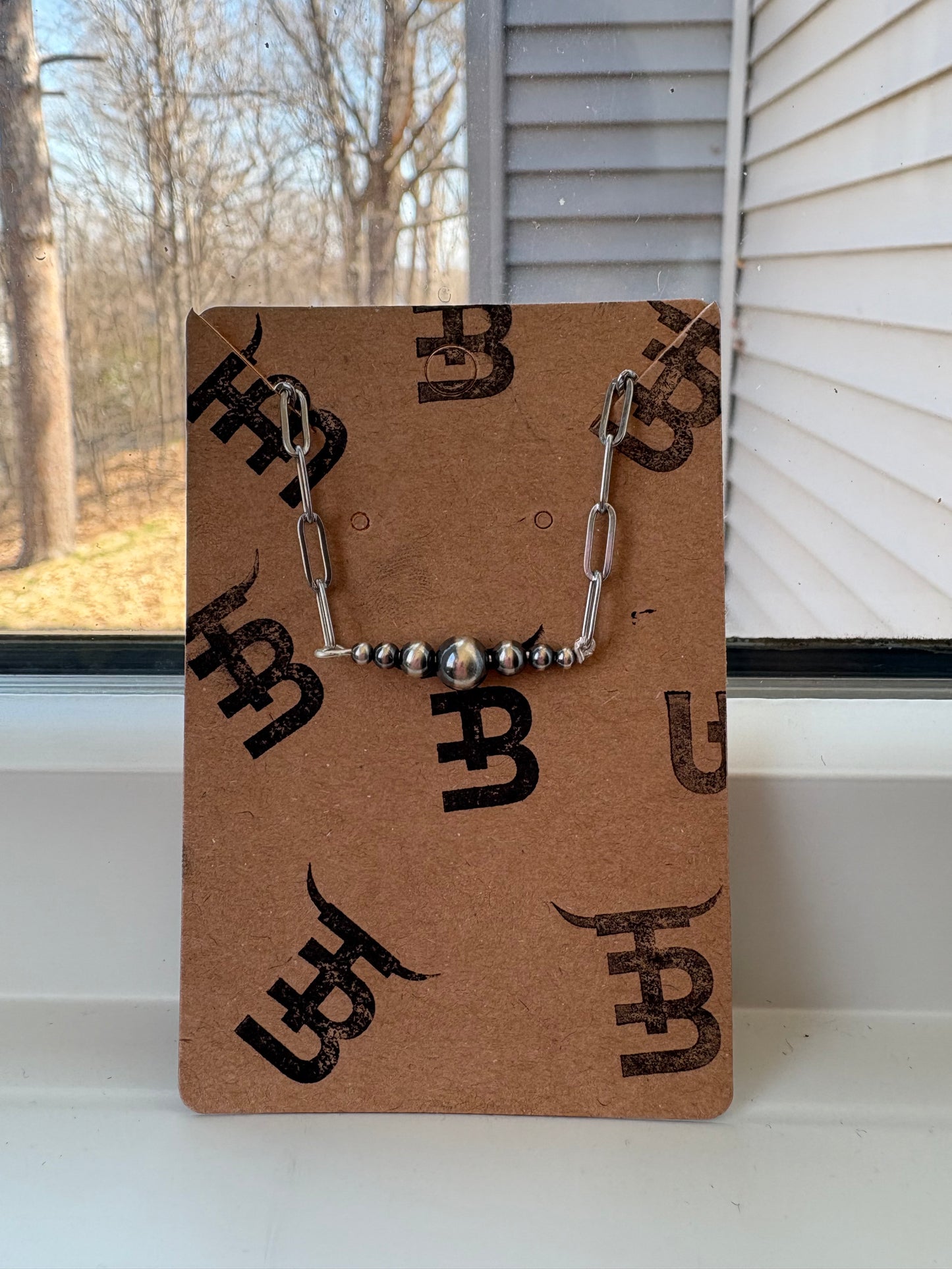 Graduated Navajo pearl bar necklace